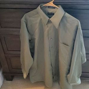 Arrow wrinkle free dress shirt